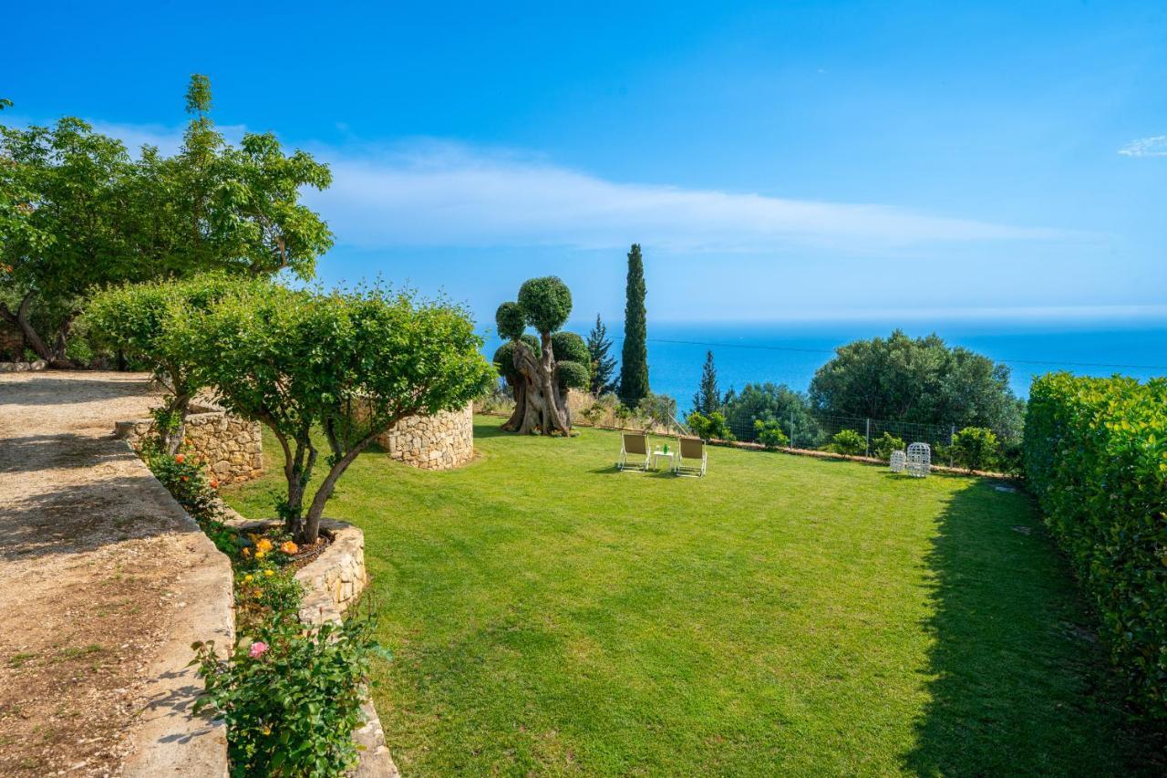 Lourdas Bay View Simotáta Exterior foto