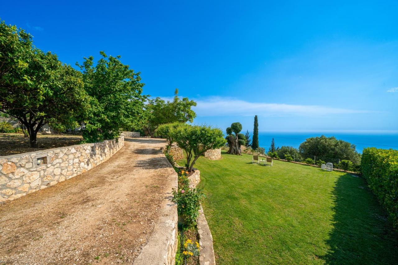 Lourdas Bay View Simotáta Exterior foto